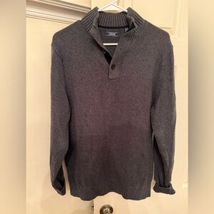 💫NWOT💫 
IZOD MENS GREY MOCKNECK SWEATER 

CLASSIC ADDITION TO ANY WARDROBE